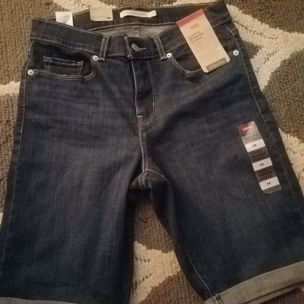 2 PAIR of LEVIS classic Bermuda shorts (brand NEW tag still on them)